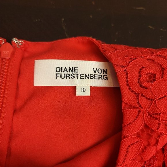 Diane Von Furstenberg Womens 10 Dress Red Lace Sheath Sleeveless Zip Back $448‎ - Picture 10 of 10